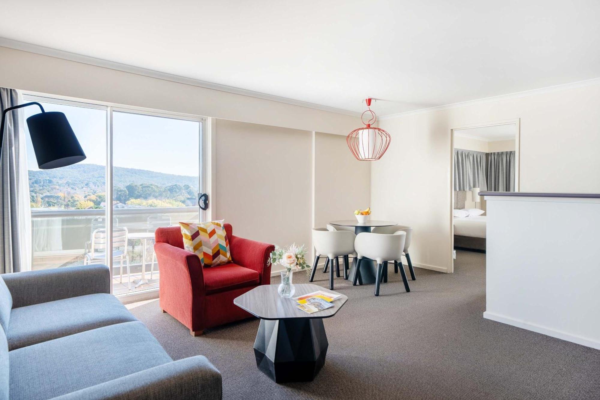 Aparthotel Mantra On Northbourne Canberra Exterior foto