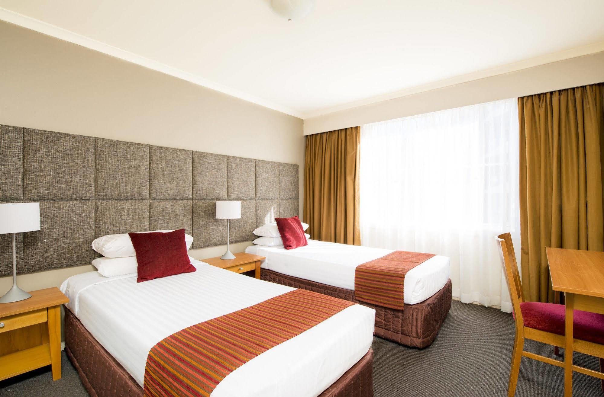 Aparthotel Mantra On Northbourne Canberra Exterior foto