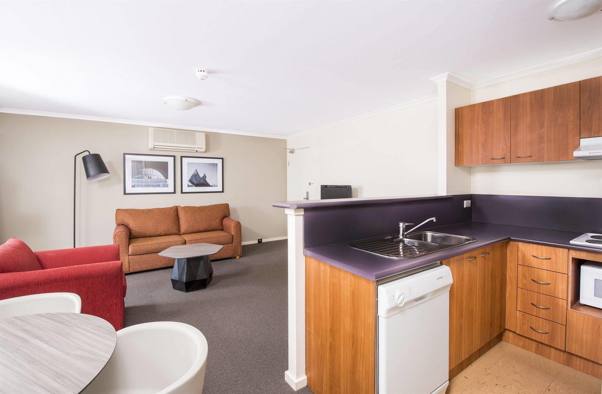 Aparthotel Mantra On Northbourne Canberra Exterior foto