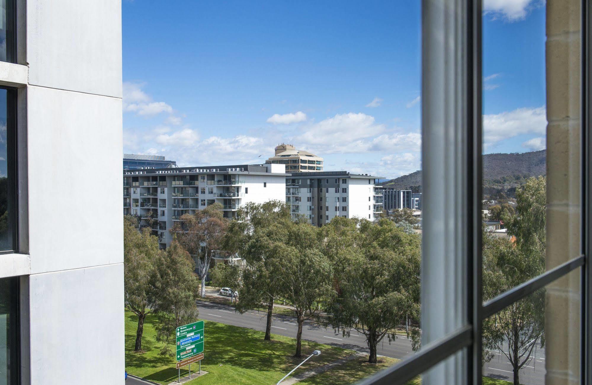 Aparthotel Mantra On Northbourne Canberra Exterior foto